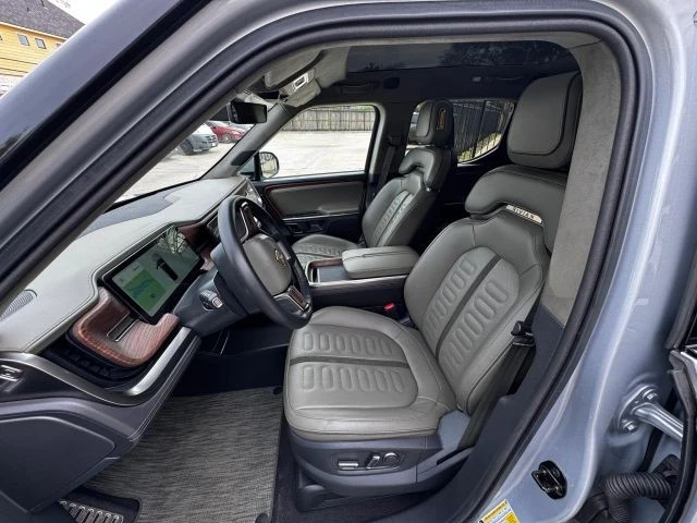 2023 Rivian R1T - Image 7 of 21