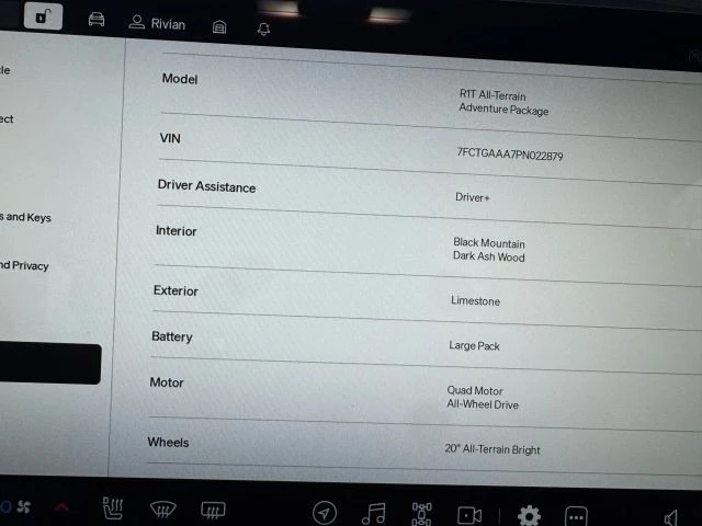 2023 Rivian R1T - Image 21 of 21