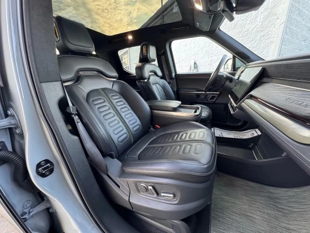2023 Rivian R1T - Image 12 of 21
