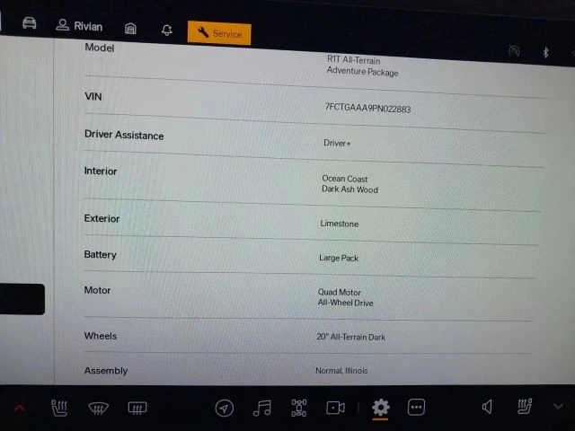 2023 Rivian R1T - Image 6 of 7