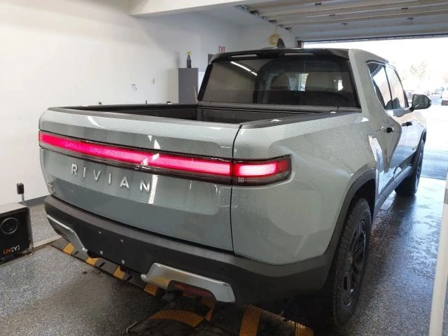 2023 Rivian R1T - Image 3 of 7