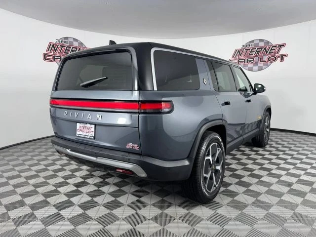 2023 Rivian R1S - Image 7 of 12
