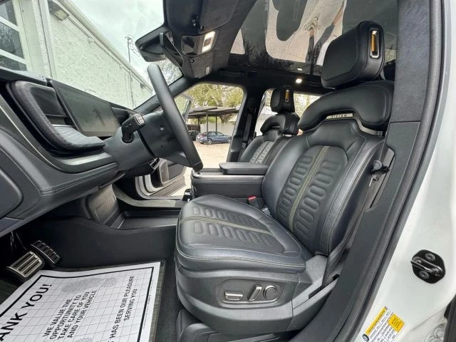 2023 Rivian R1S - Image 9 of 21