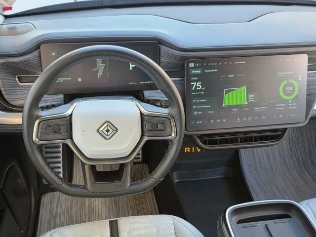 2023 Rivian R1S - Image 16 of 21