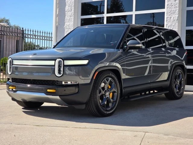 2023 Rivian R1S - Image 10 of 21