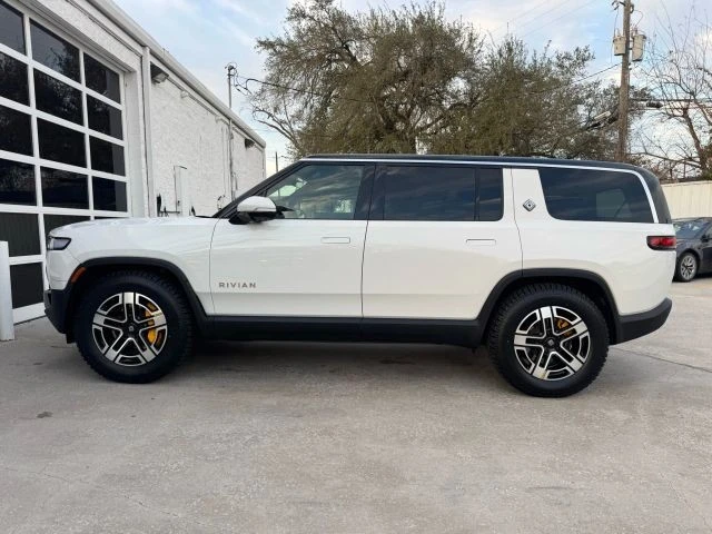 2023 Rivian R1S - Image 19 of 21