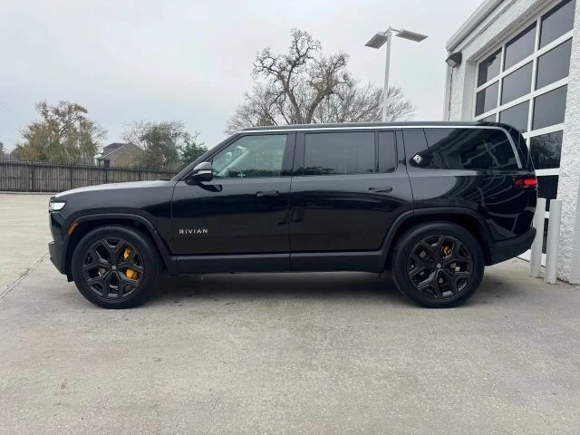 2023 Rivian R1S - Image 10 of 21