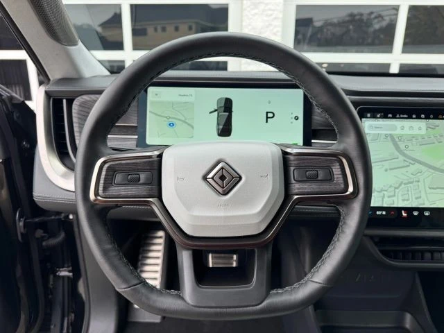 2023 Rivian R1S - Image 12 of 21