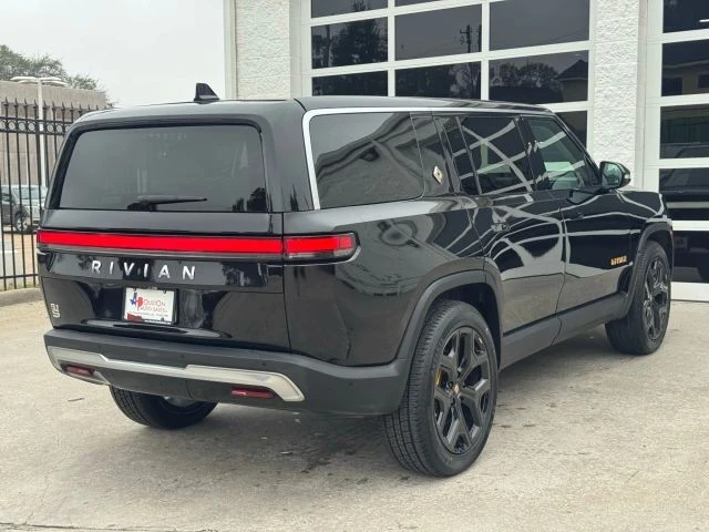 2023 Rivian R1S - Image 21 of 21
