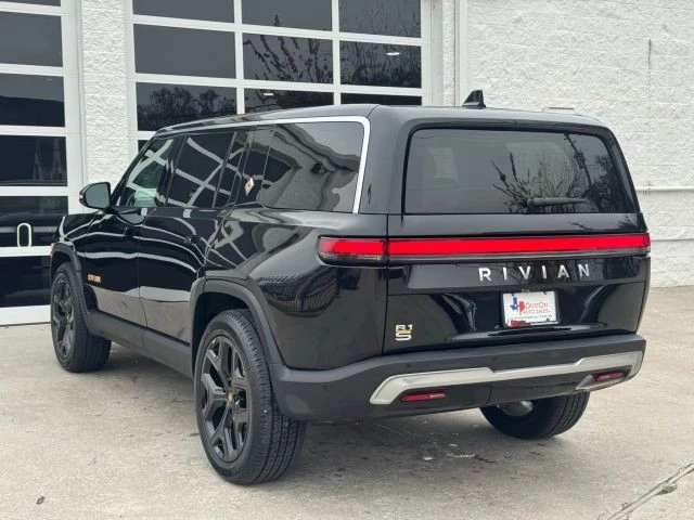 2023 Rivian R1S - Image 16 of 21
