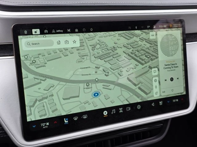 2023 Rivian R1S - Image 20 of 21