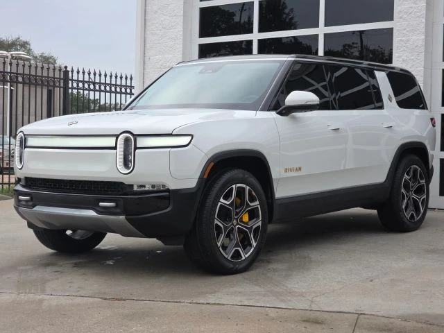 2023 Rivian R1S - Image 9 of 21