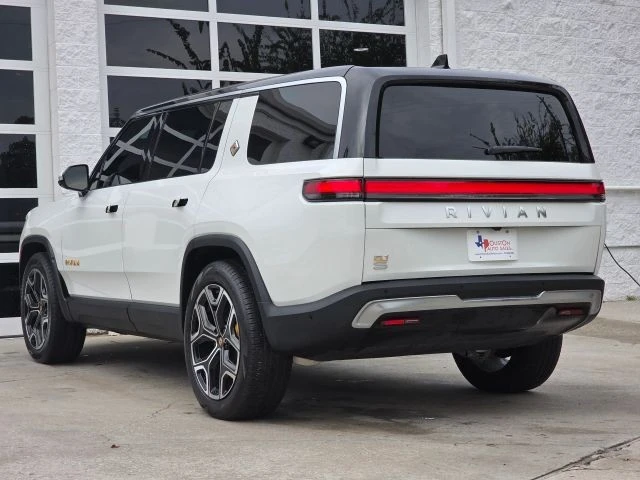 2023 Rivian R1S - Image 7 of 21