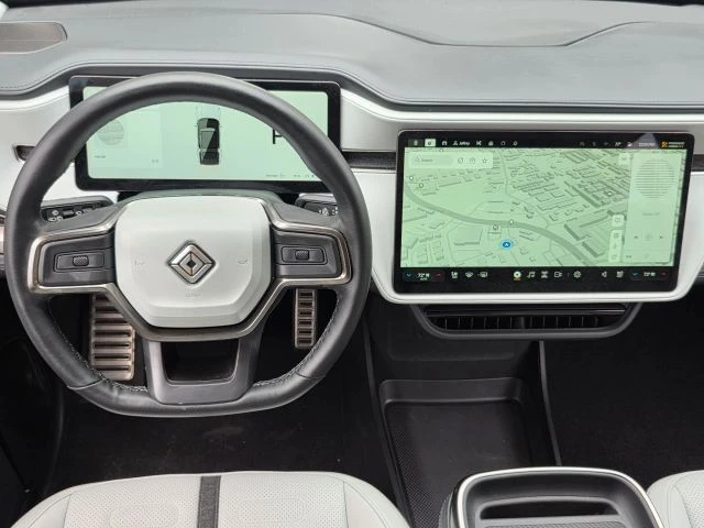 2023 Rivian R1S - Image 15 of 21