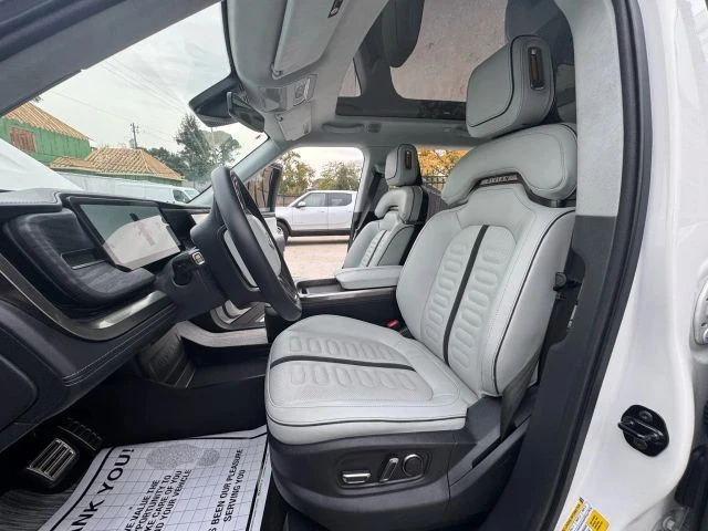 2023 Rivian R1S - Image 9 of 21