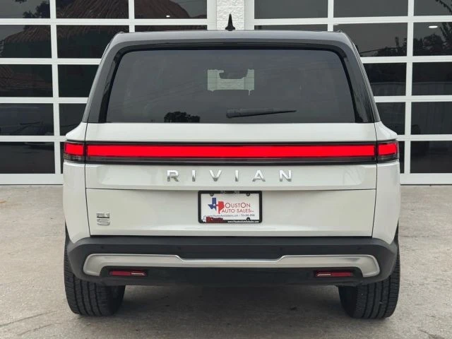 2023 Rivian R1S - Image 13 of 21