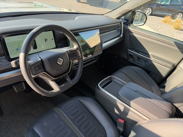 2023 Rivian R1S - Image 12 of 21