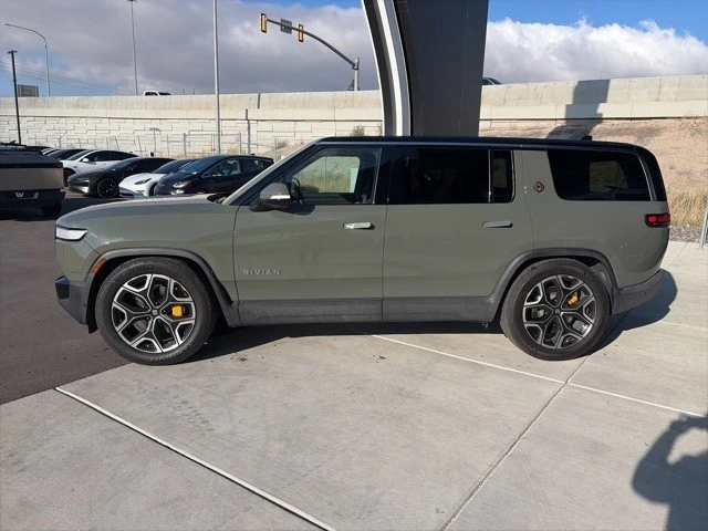 2023 Rivian R1S - Image 5 of 21