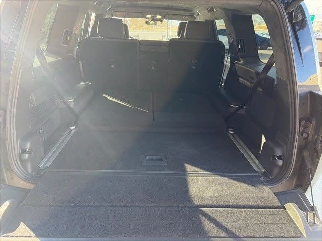 2023 Rivian R1S - Image 17 of 21