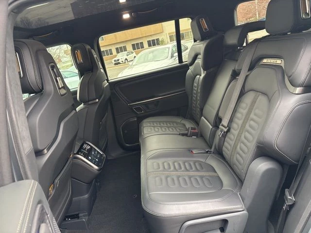 2023 Rivian R1S - Image 17 of 21