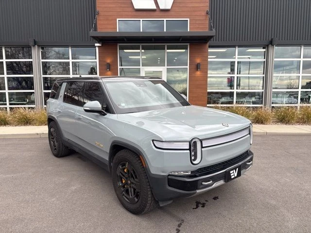 2023 Rivian R1S - Image 2 of 21