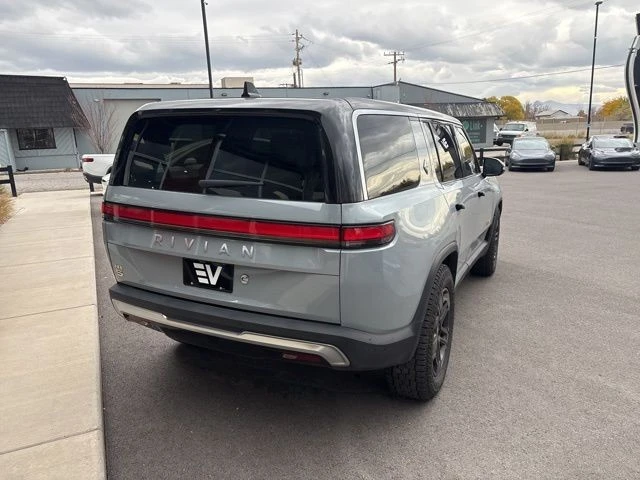2023 Rivian R1S - Image 8 of 21