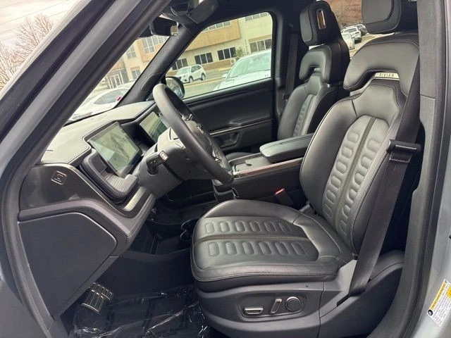 2023 Rivian R1S - Image 13 of 21
