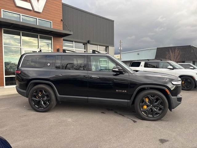 2023 Rivian R1S - Image 10 of 21