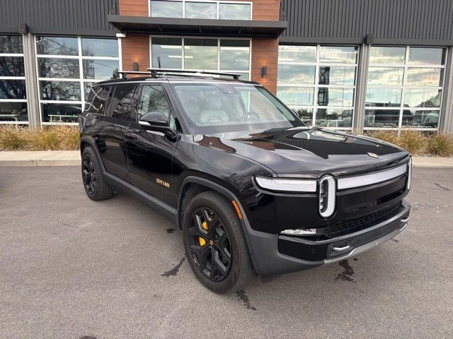 2023 Rivian R1S - Image 2 of 21