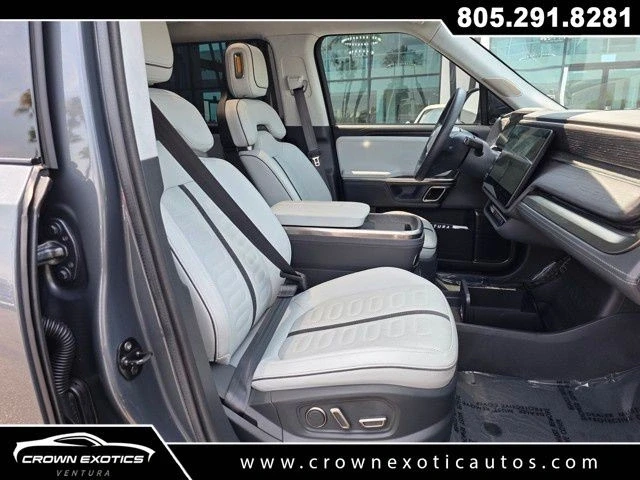 2023 Rivian R1S - Image 10 of 12