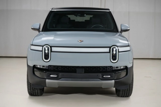 2023 Rivian R1S - Image 8 of 21