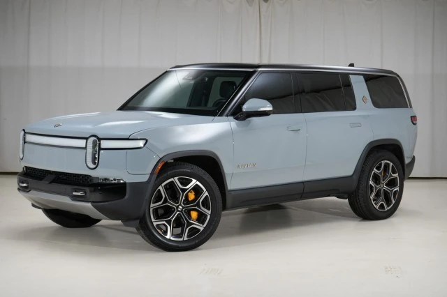 2023 Rivian R1S - Image 3 of 21
