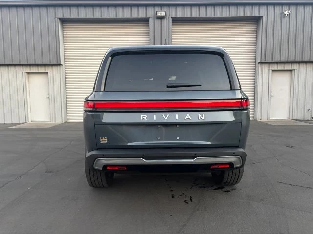 2023 Rivian R1S - Image 7 of 15