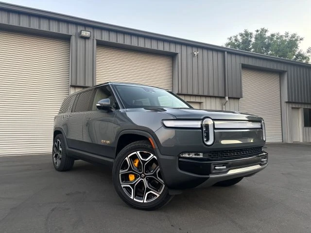 2023 Rivian R1S - Image 2 of 15