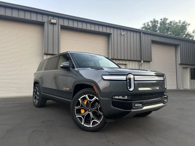 2023 Rivian R1S - Image 2 of 15