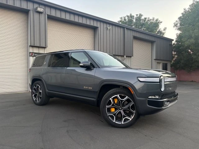 2023 Rivian R1S - Image 3 of 15