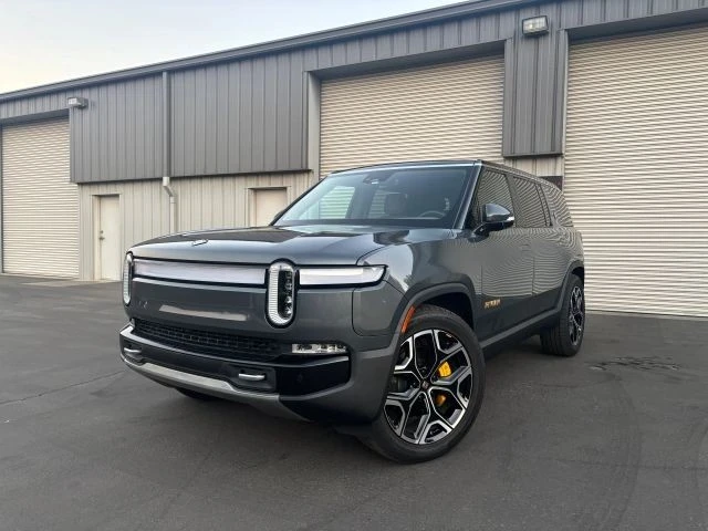 2023 Rivian R1S - Image 5 of 15