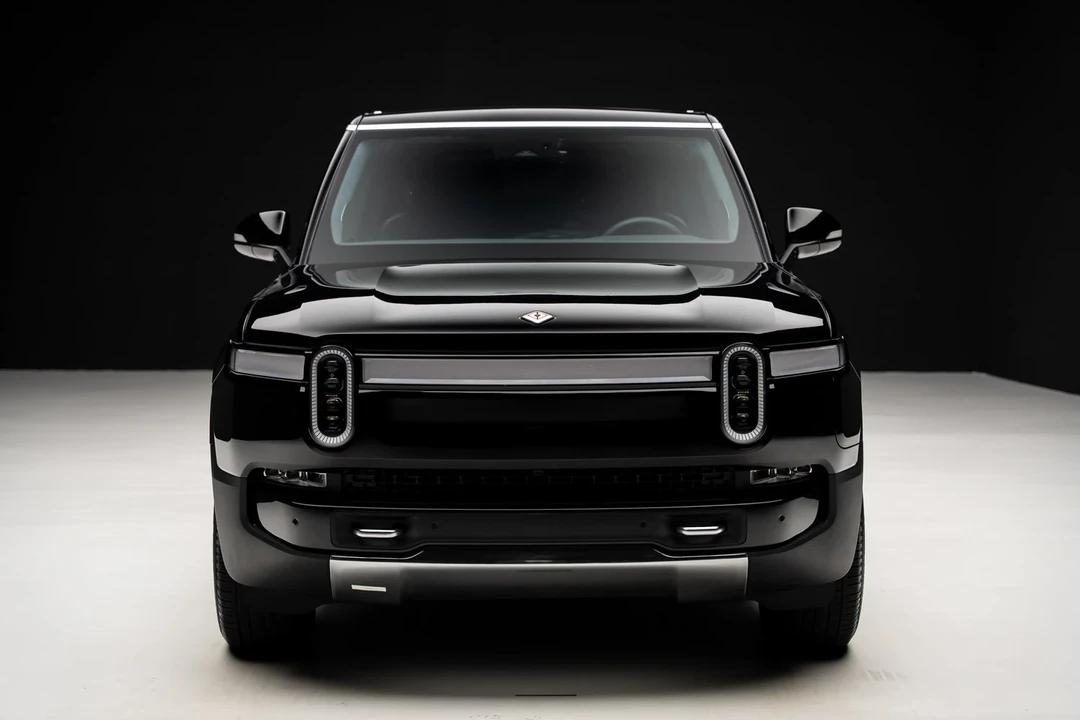 2023 Rivian R1S - Image 6 of 21