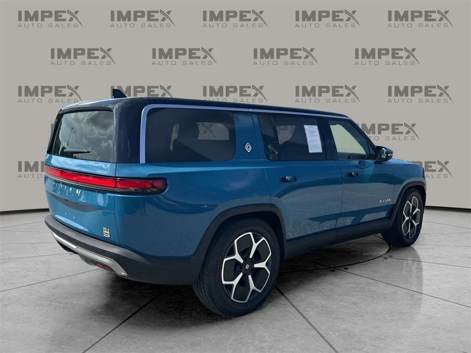 2023 Rivian R1S - Image 5 of 12