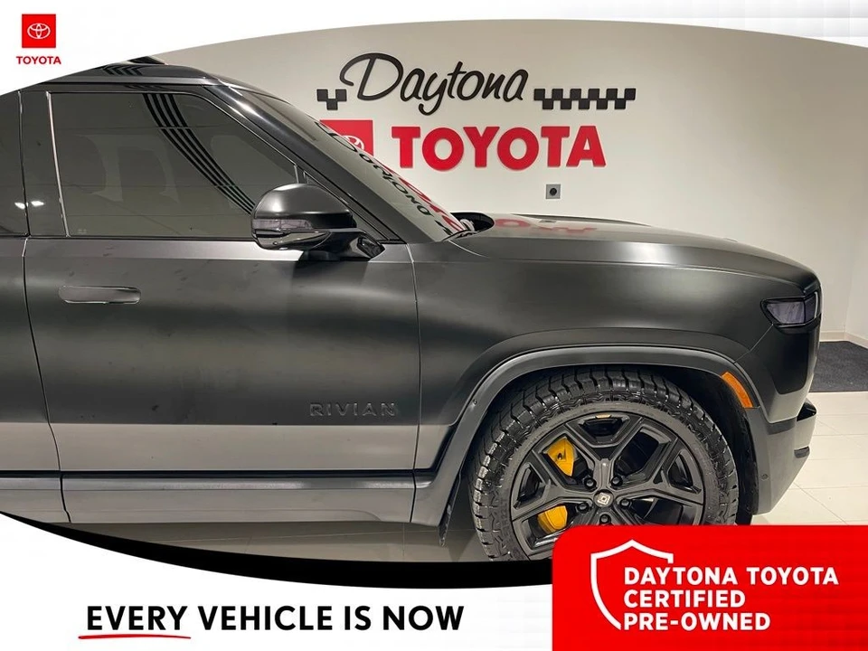 2023 Rivian R1S - Image 6 of 12