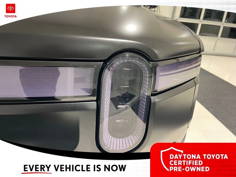 2023 Rivian R1S - Image 11 of 12