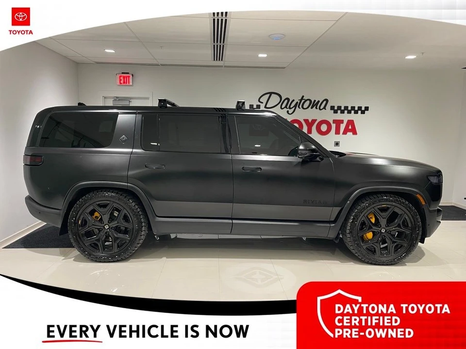 2023 Rivian R1S - Image 4 of 12