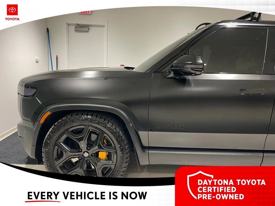 2023 Rivian R1S - Image 12 of 12