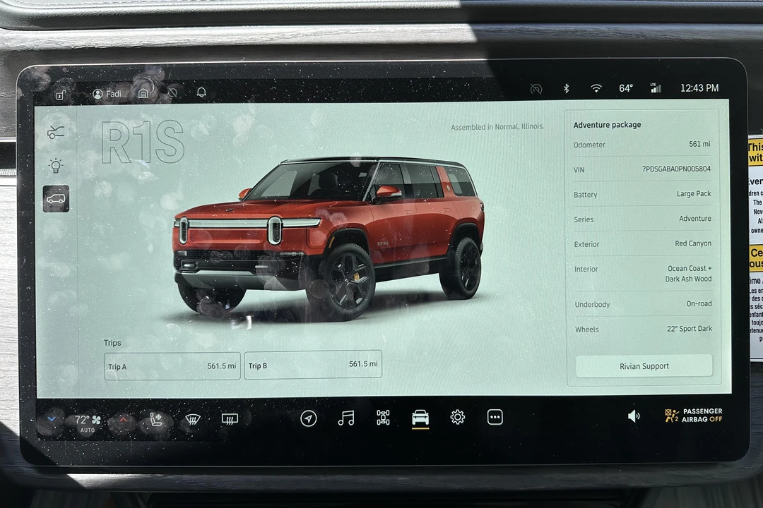 2023 Rivian R1S - Image 27 of 31