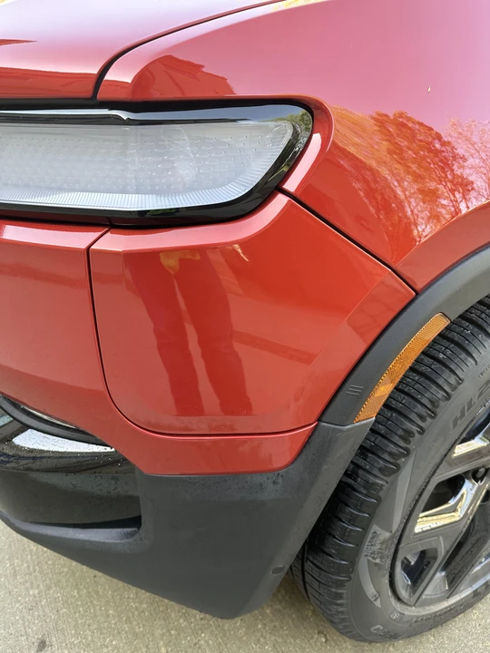 2023 Rivian R1S - Image 12 of 31