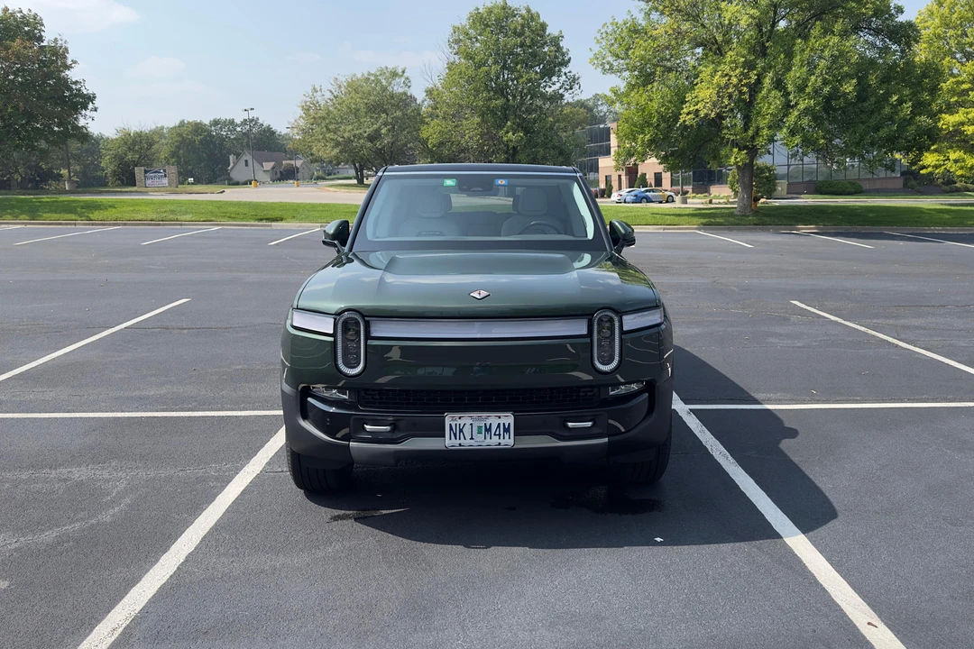 2023 Rivian R1S - Image 6 of 31