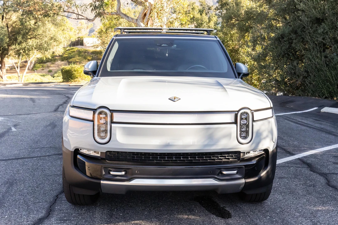 2023 Rivian R1S - Image 14 of 31