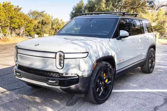 2023 Rivian R1S Adventure Edition