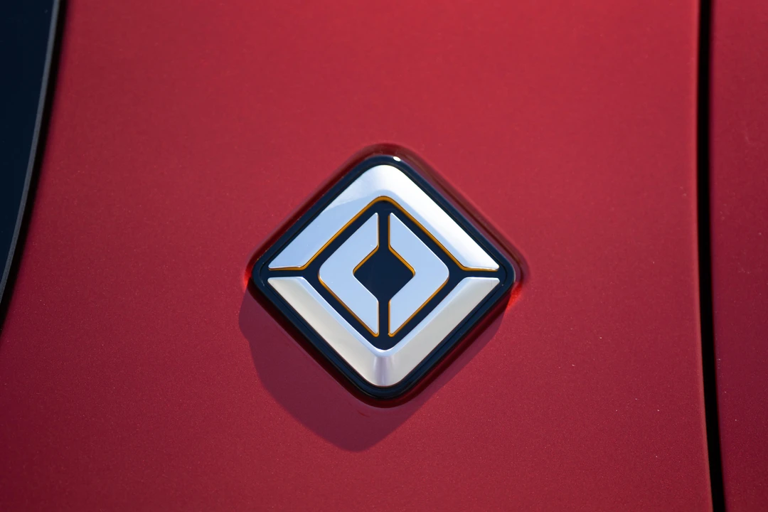 2023 Rivian R1S - Image 23 of 31