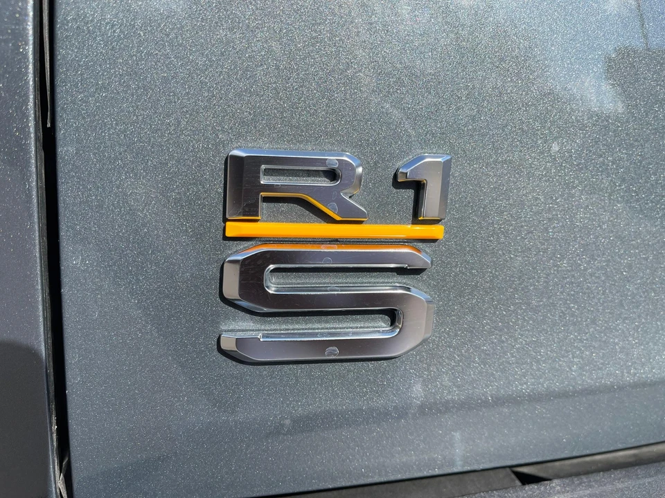 2023 Rivian R1S - Image 17 of 31